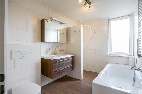 Medium property photo - Auck Van Haersmawei 13, 9036 LL Menaam